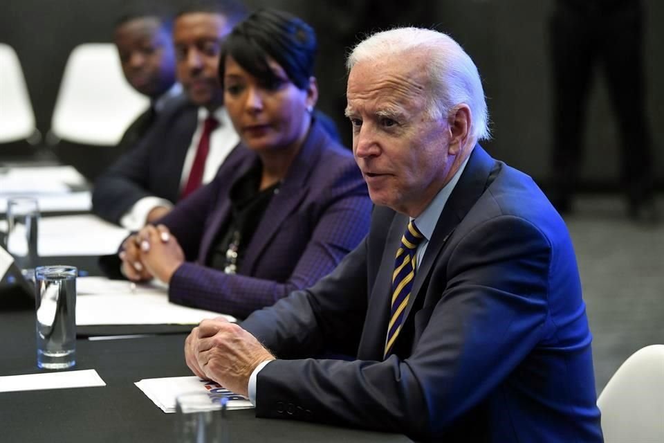 Según Politico, Cardenas habría dejado a Biden por su poco compromiso con la comunidad latina.