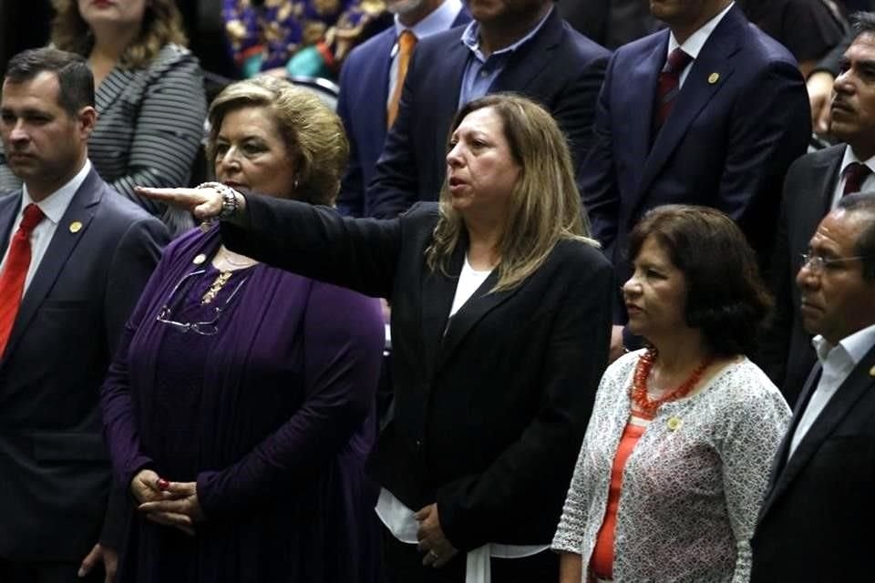 Pérez Ornelas rindió protesta ante el Pleno.