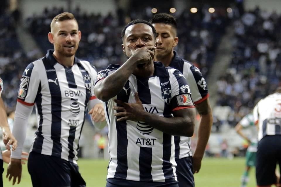 Dorlan Pabon puso el 1-0 apenas al minuto uno de partido.