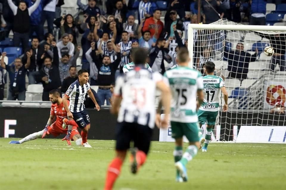El canterano albiazul había anotado el que era el tercer tanto de Rayados, pero fue anulado por mano de Janssen.