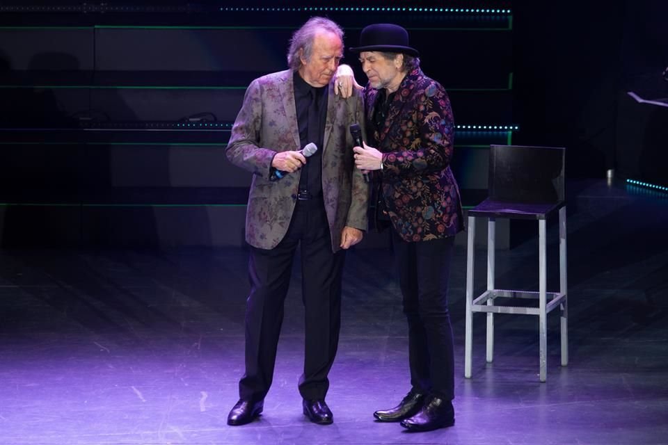 Los intérpretes se tomaron algunos momentos durante el show para relatarle a los fans sus mejores anécdotas.