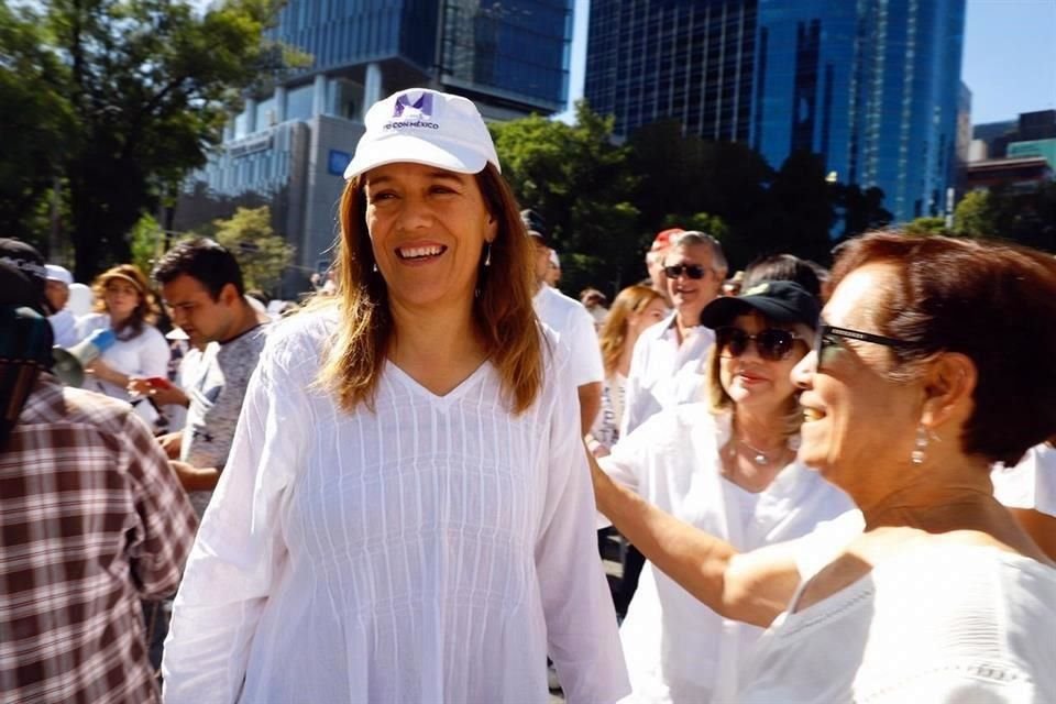 Margarita Zavala asistió a la marcha.