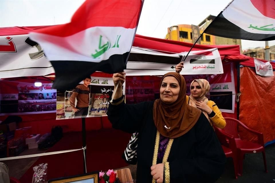 Tras dos meses de iniciadas las protestas para pedir más servicios básicos y menos corrupción, el Parlamento iraquí aprobó la renuncia del Primer Ministro, Adel Abdel Mahdi, y todo su Gobierno.