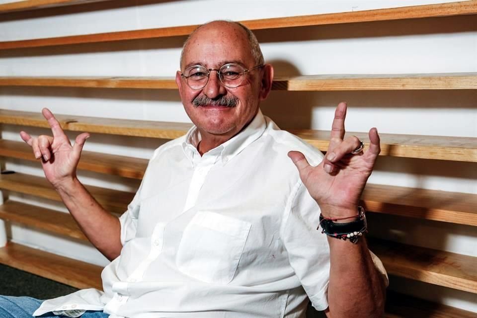 Para Benito Taibo, los libros son un bálsamo para las heridas, son una motocicleta poderosísima para avanzar en medio de la barbarie.