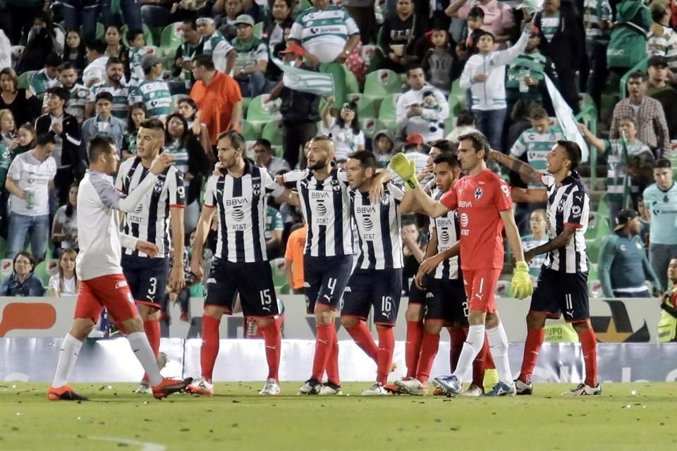 Nicolás Sánchez reconoció que el equipo tiene el ánimo a tope luego de avanzar a Semifinales.
