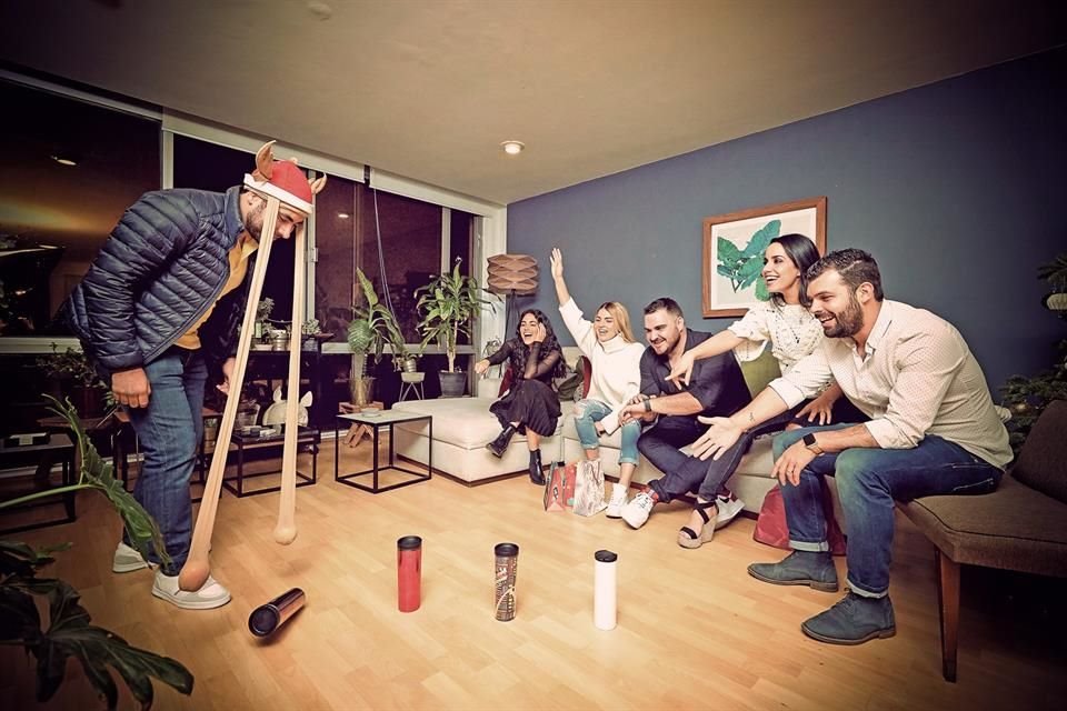 Luis González, Andrea Espinosa, Sofía Barragán, Enrique Hoepfner, Arturo Contreras y Bárbara Guzmán.