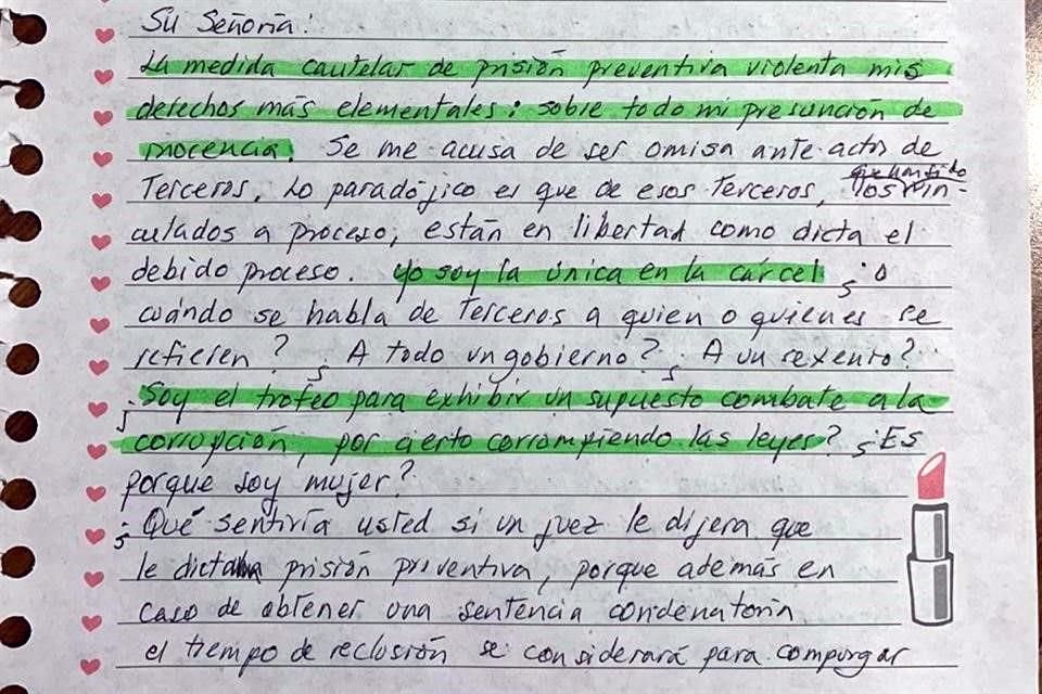 Aspecto de la carta que Robles leyó durante la audiencia.