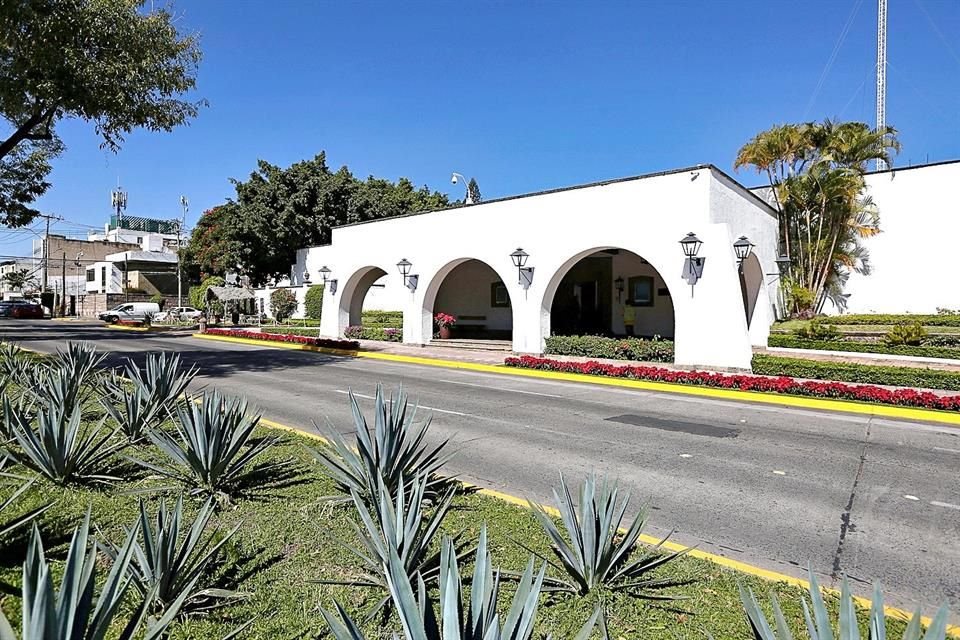 Enrique Alfaro usa Casa Jalisco como residencia oficial; la propiedad tiene un valor de 95.9 millones de pesos.
