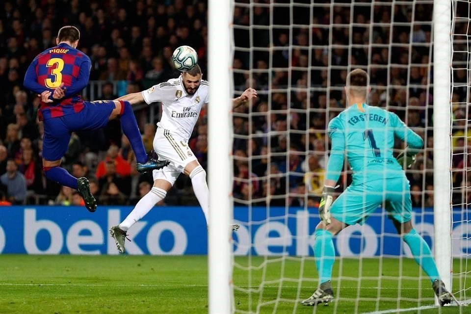 Karim Benzema tuvo varias oportunidades, pero ninguna fue lo suficientemente clara para anotar.