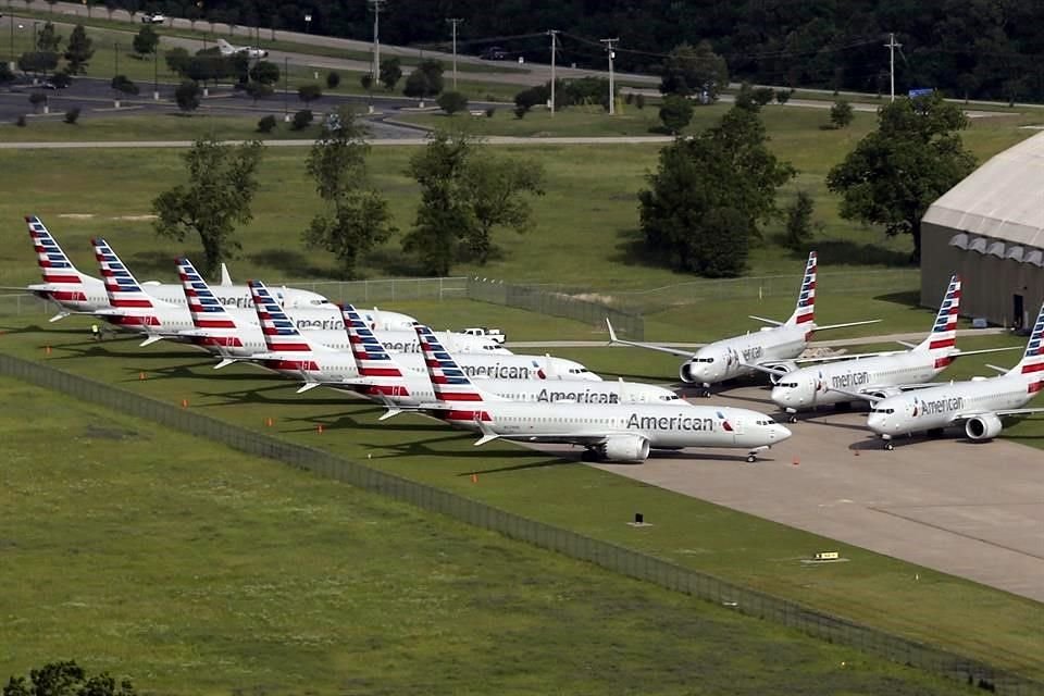 Boeing enfrenta, además del impacto del virus, la paralización de sus aviones estrella -el 737 MAX- que ha estado en tierra desde marzo de 2019.