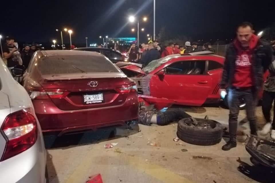 El percance dejó un muerto y cinco heridos.
