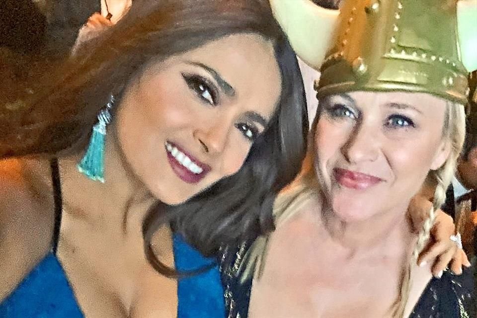 Salma Hayek posó con Patricia Arquette.