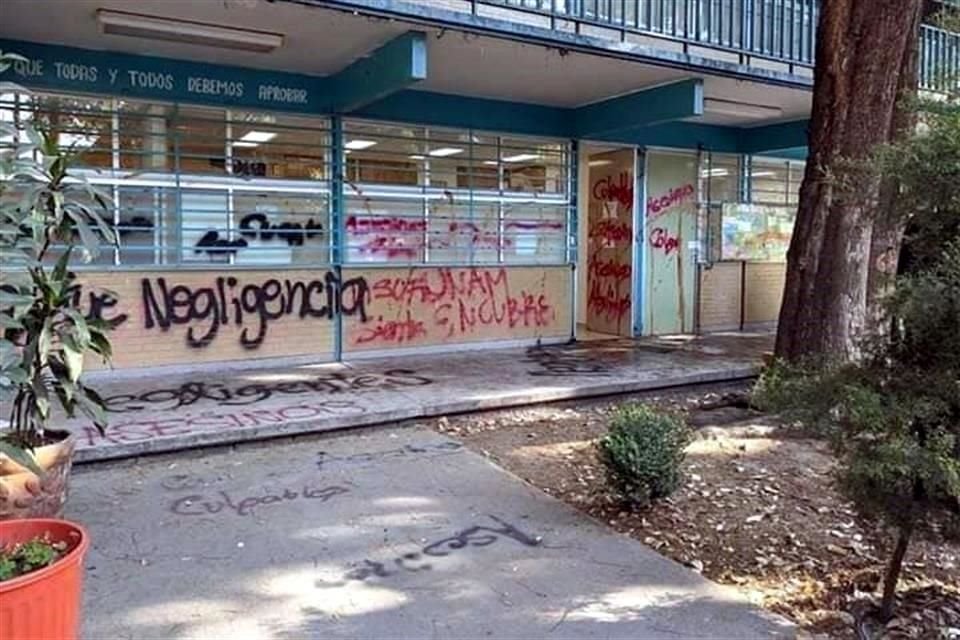Los estudiantes acusaron que personal de Enfermería no actuó ante emergencia.