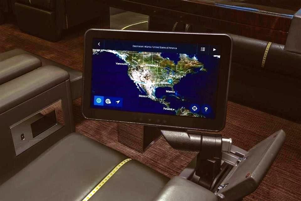 En la oferta a posibles compradores, el Gobierno de México plantea algunas ventajas a los futuros propietarios, ya que podrán personalizar cada vuelo.<br>