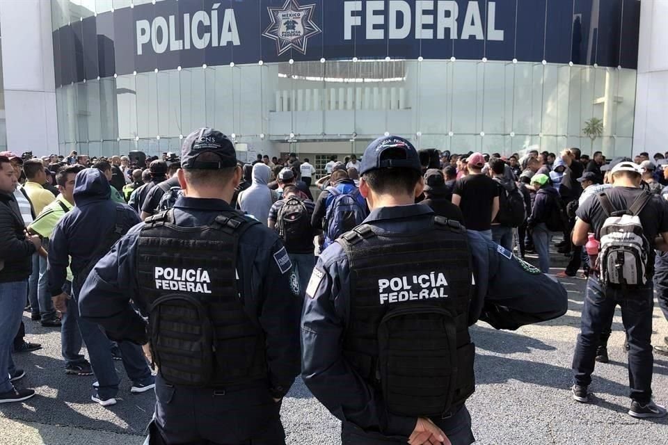 Mejía Berdeja precisó que, una vez que se acepte el convenio por los estados, estos asumirán los gastos administrativos de los ex elementos federales.