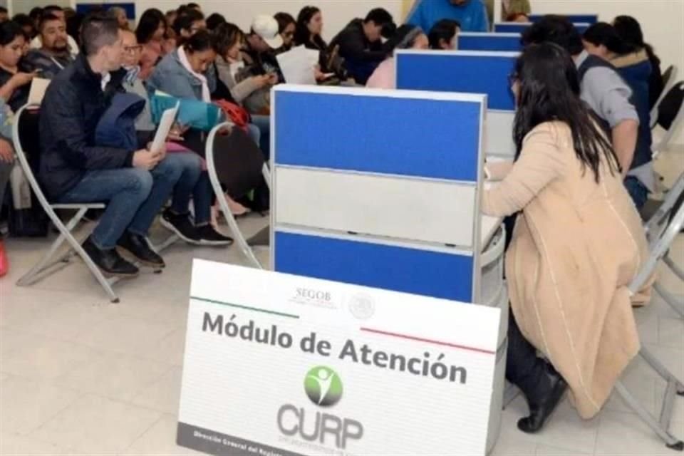 Luego que usuarios se quejaran por no poder consultar su CURP en línea, Segob descartó eliminación masiva o problemas en plataforma.
