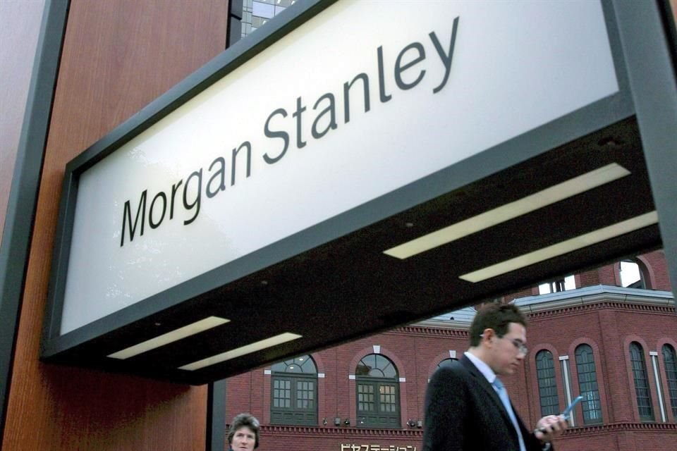 Morgan Stanley dijo que las ganancias atribuibles a los accionistas comunes cayeron a mil 590 millones de dólares, o 1.01 dólares por acción, en el trimestre terminado el 31 de marzo.