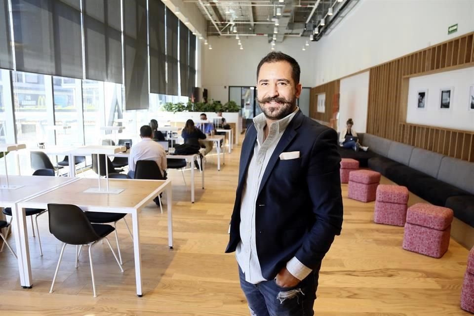 Rigoberto Vega, director de WeWork, dijo que la empresa ha recibido inversiones y sigue creciendo.