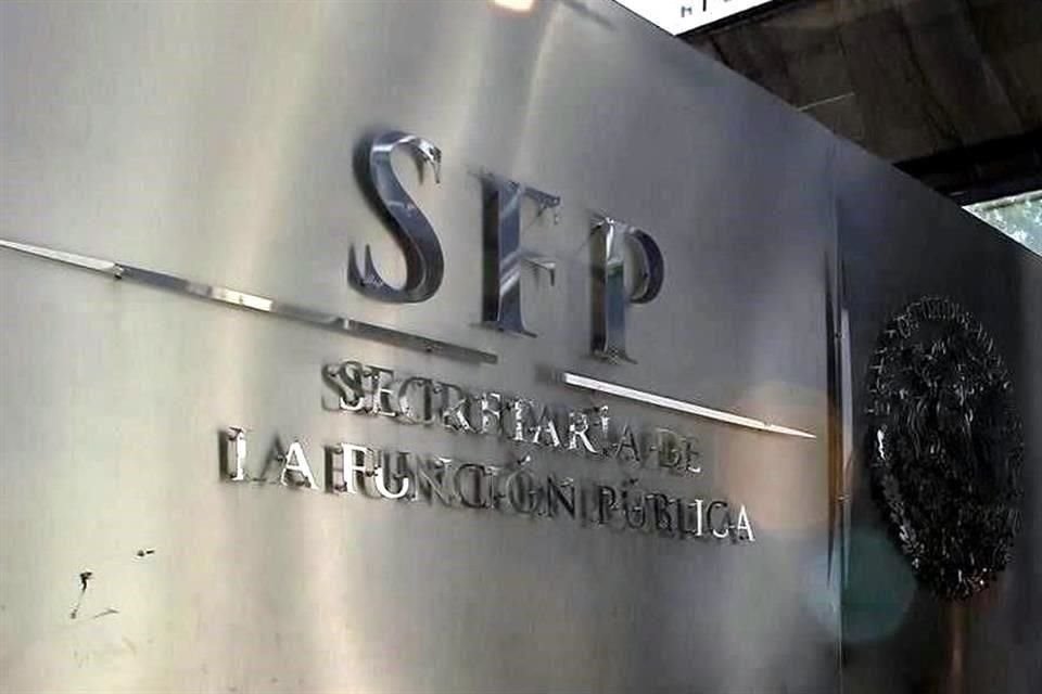 La circular es firmada por la Secretaria de la Función Pública, Irma Eréndira Sandoval.