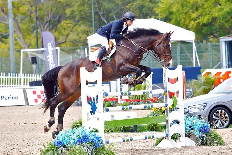 Alberto Hawa y 'Hillstone'