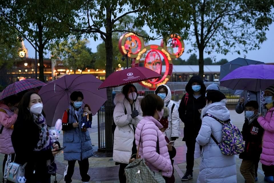 Disney decidió cerrar su parque en Shanghái a partir de este 25 de enero, en respuesta a las medidas de prevención y control del brote de coronavirus.