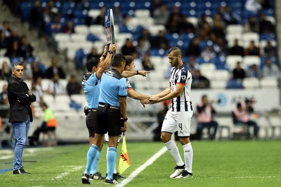 Nicolás Sánchez fue sustituido en el primer tiempo y es duda para disputar el duelo ante Querétaro.