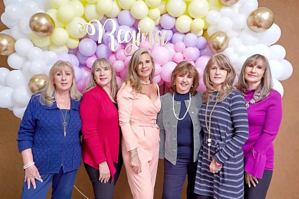 Maricela, Luly, Gaby,<br>Lupita, Nena e Ileana<br>González Casillas.