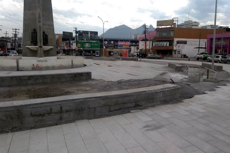 El proyecto consiste en proporcionar banquetas más amplias, por donde se pueda transitar cómodamente y al mismo tiempo favorecer las áreas verdes para hacer más amigable la Ciudad.