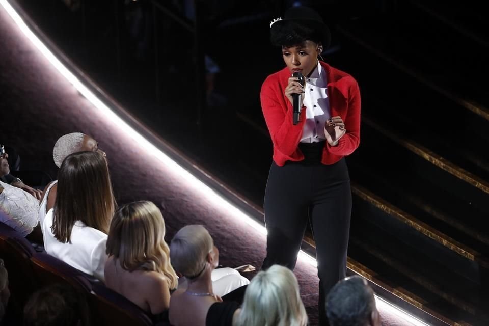 Janelle Monae inició con un performance en la 92 entrega de los Premios Óscar.