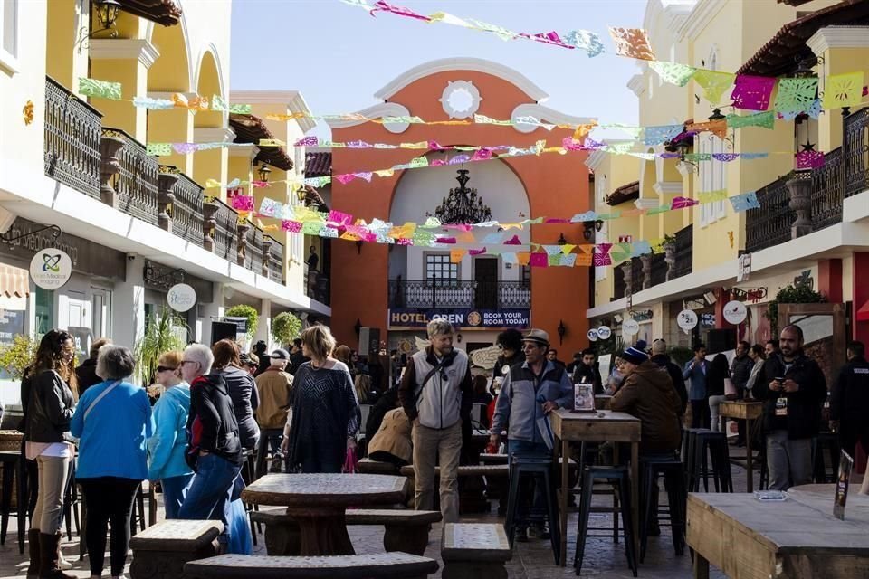 La localidad de Algodones, en Baja California, recibe a gran cantidad de estadounidenses que buscan servicios odontológicos.