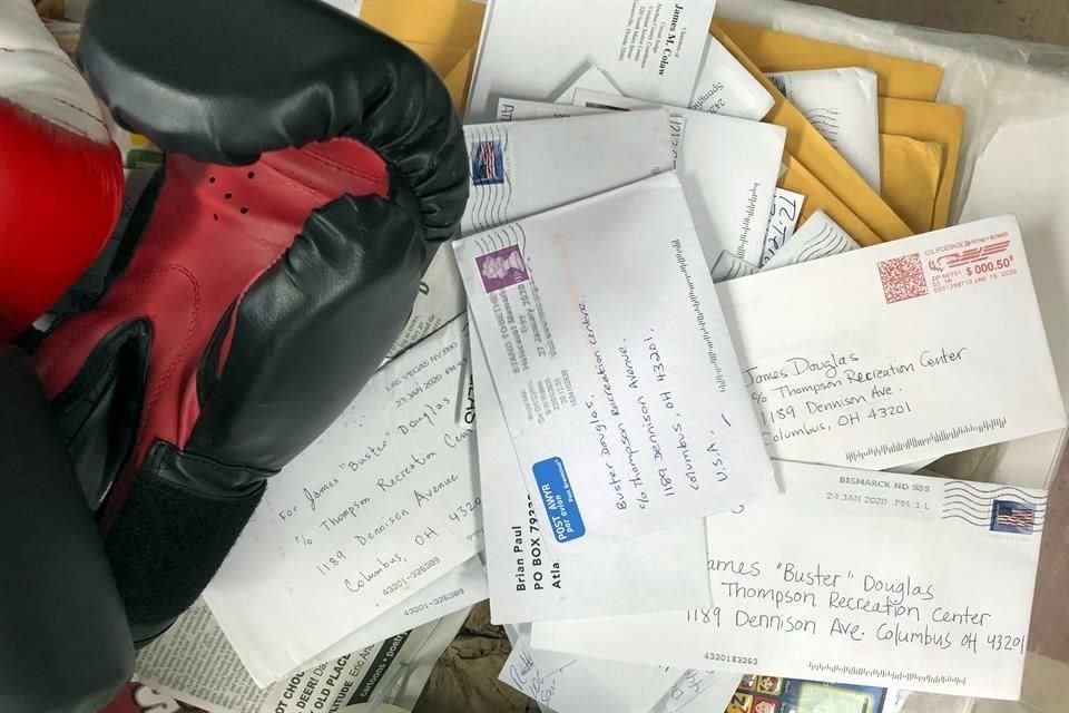 La Unión Postal Universal dijo que la suspensión de vuelos por el virus 'va a tener secuelas en la entrega de correo en el futuro previsible'.