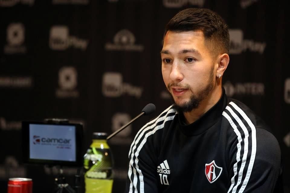 Luciano Acosta dice que ha trabajado para corregir errores.