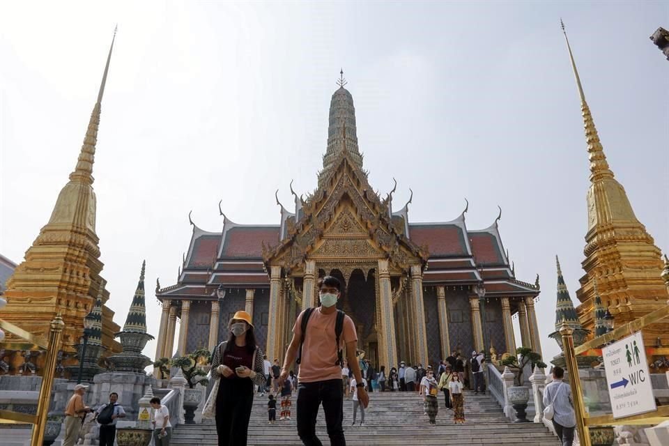 Asia y Pacífico, donde sufrieron primero el impacto de la Covid-19, fue la región más duramente golpeada en los primeros seis meses del año, con una caída del 72 por ciento de los turistas.  