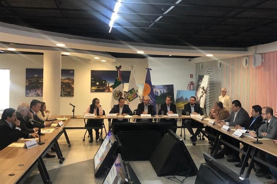 Eligen a Alcaldes de Monterrey, San Nicolás y García como representantes de municipios en la Junta de Gobierno del Instituto de Movilidad.