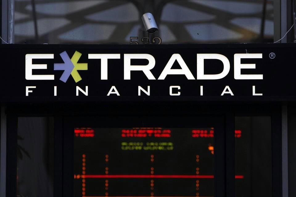 E-Trade Financial Corp tiene más de 5.2 millones de cuentas con más de 360 mil millones de dólares en activos.