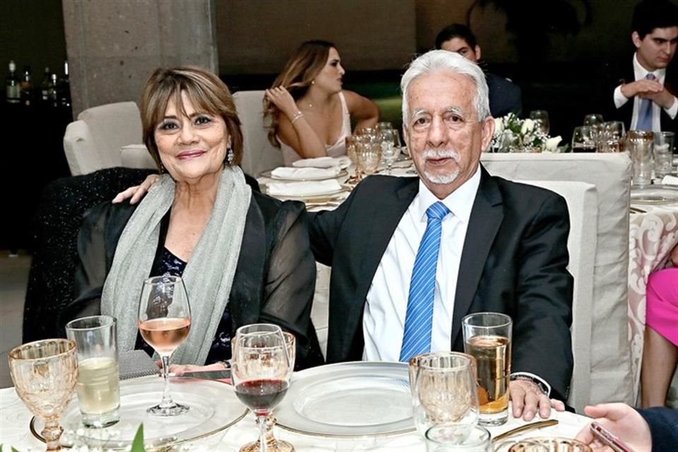 Armida Márquez de Santa Ana y Humberto Santa Ana de la Torre