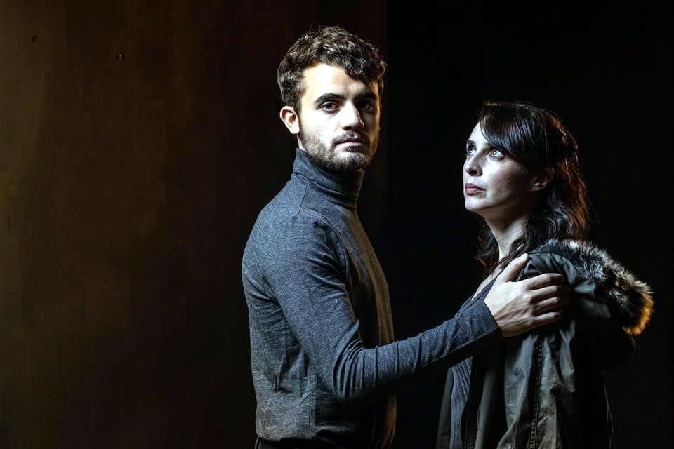 La puesta es protagonizada por Irán Castillo y Germán Bracco