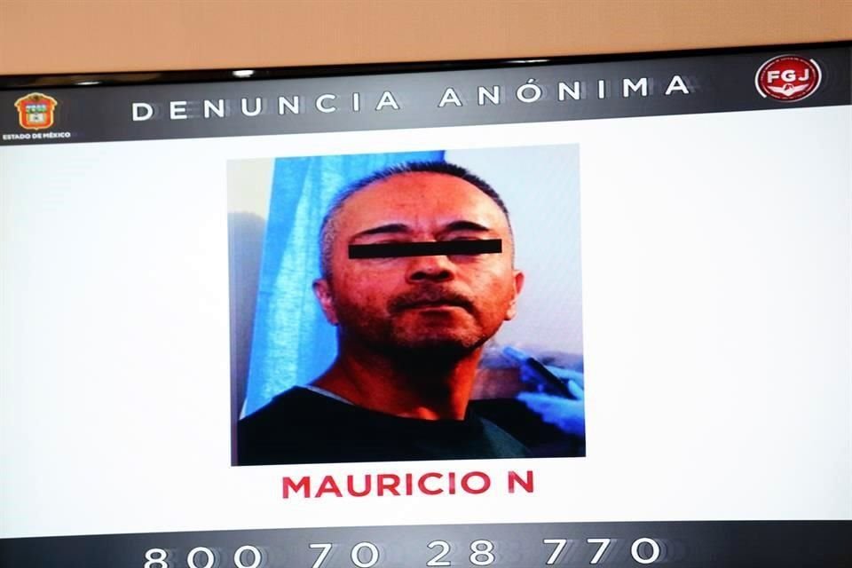 El hombre detenido fue identificado como Mauricio, quien operaba principalmente en el Municipio de Chalco, en el Valle de México y la Ciudad de México a través de una supuesta agencia de edecanes.