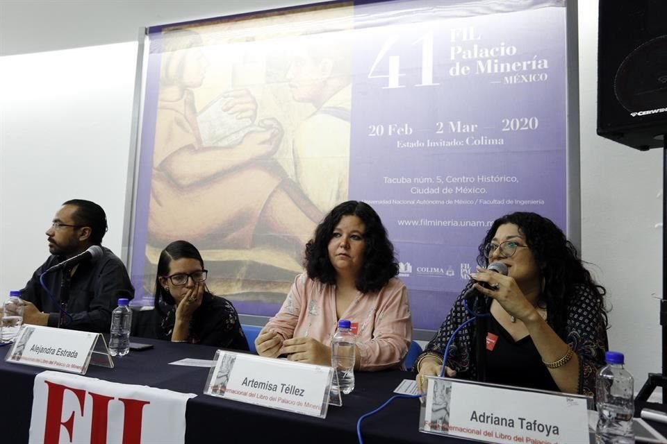 Con poesía, reflexiones y propuestas, escritoras discutieron sobre violencia de género en mesa redonda dentro de la FIL de Minería.