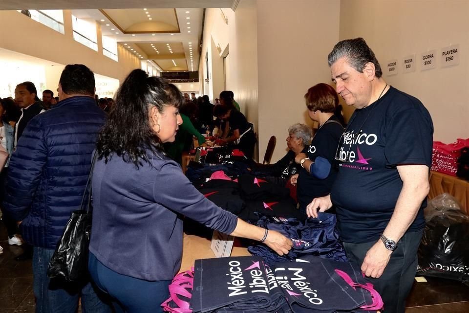 La organización México Libre en su asamblea nacional constitutiva.