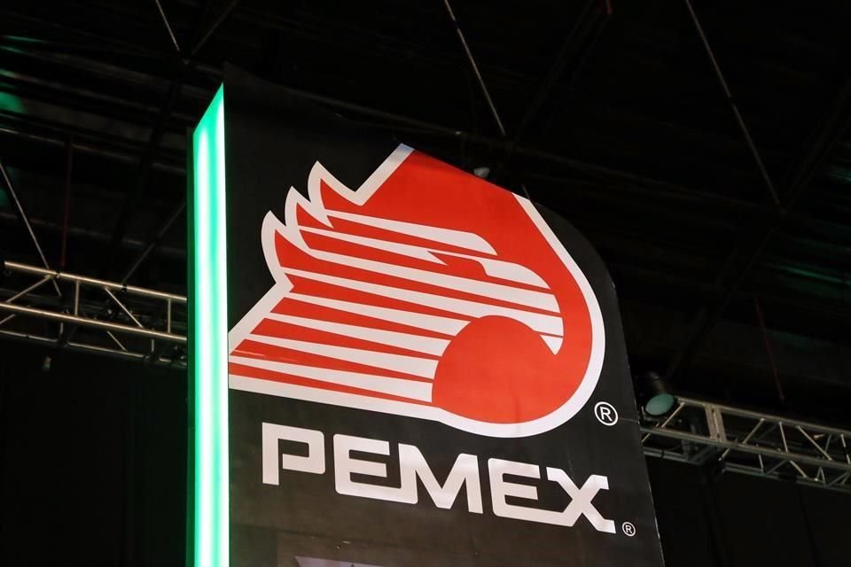 Pemex aseguró que mantendrá su compromiso de cumplir con la producción diaria nacional de crudo.