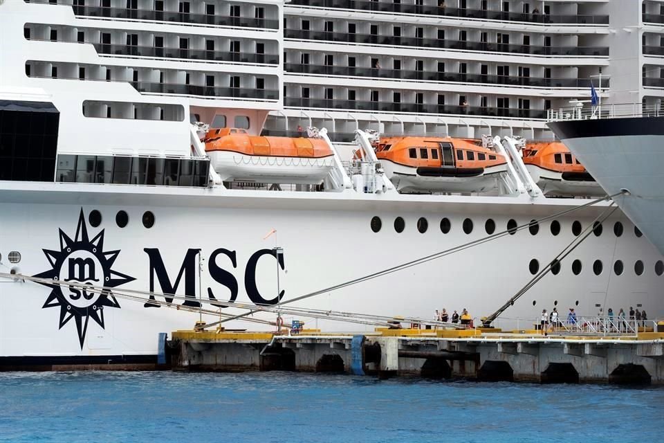 Sin una justificación técnica, el puerto API sinaloense negó de manera precipitada el arribo del crucero.