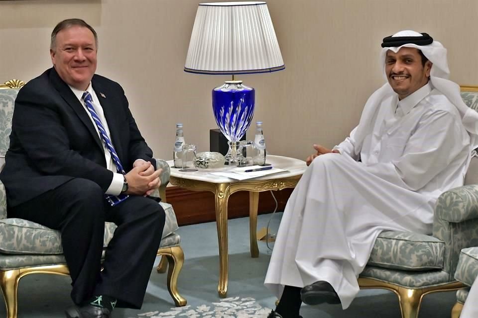 El Secretario de Estado de EU, Mike Pompeo, se reunió con el Ministro de Relaciones Exteriores de Qatar, Sheikh Mohammed bin Abdulrahman Al Thani, previo a firma de acuerdo de paz.