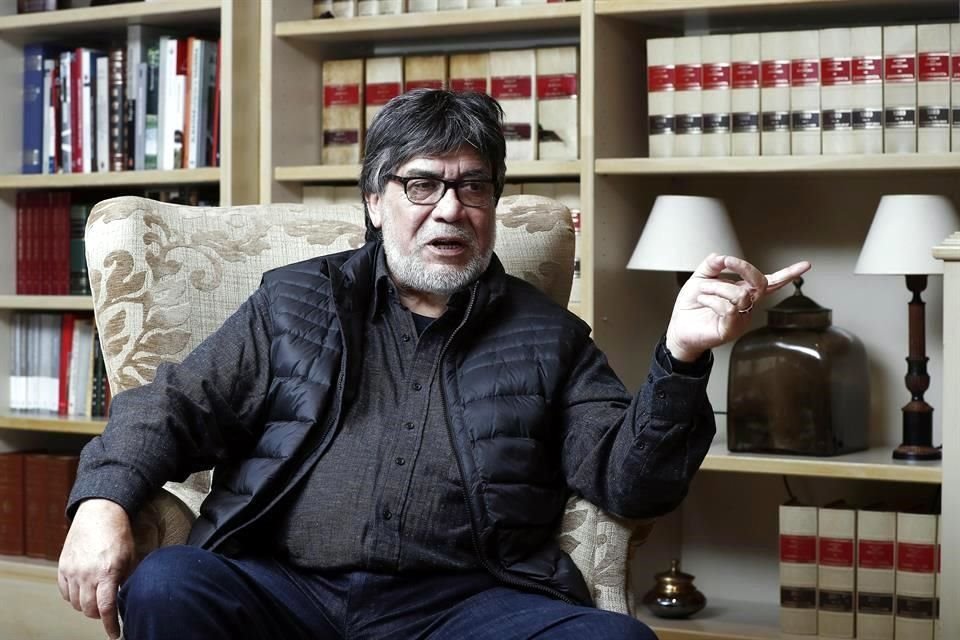 Luis Sepúlveda, escritor chileno afincado en Gijón, España, es el primer afectado por coronavirus en provincia de Asturias, según El País.