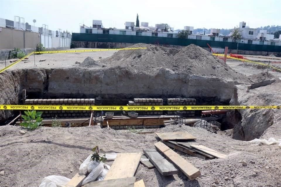 Un menor de edad falleció sepultado en una obra en construcción.