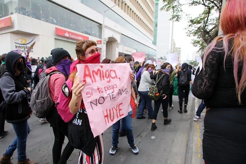 Esta asistente compartió un mensaje en contra de la violencia doméstica y relaciones tóxicas.