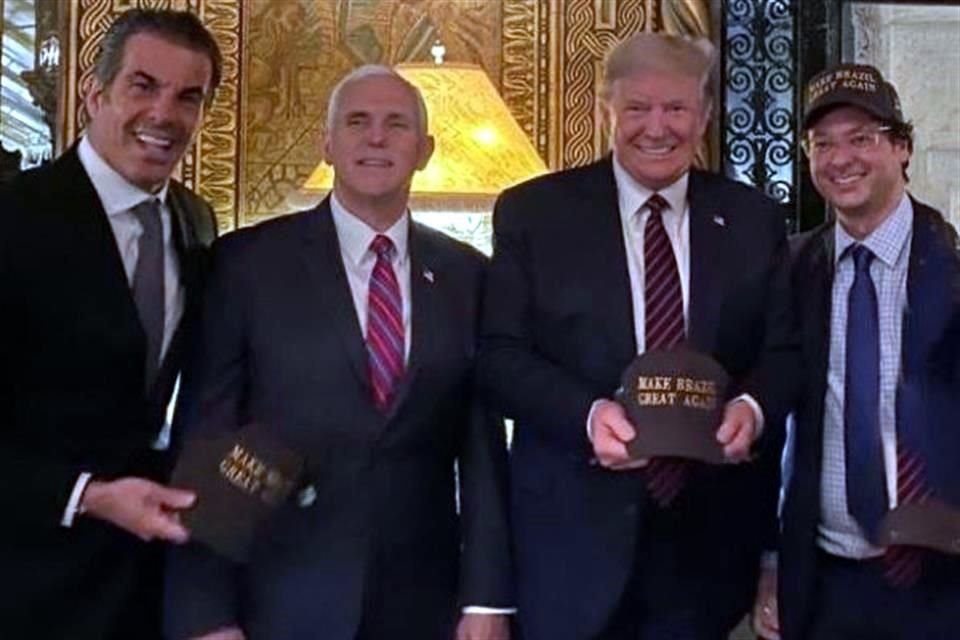 Fabio Wajngarten, en el extremo derecho, junto al Presidente Donald Trump.