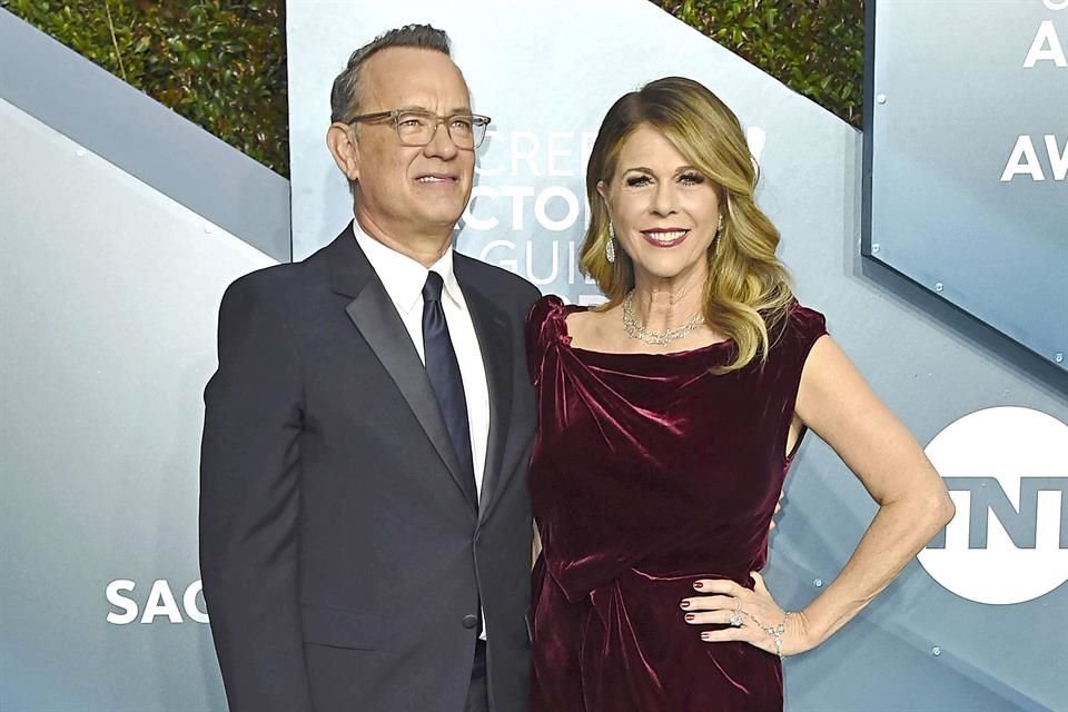 Gente de todo el planeta le envía mensajes a Tom Hanks deseándole una pronta recuperación; otros han pedido que se cancele el 2020.