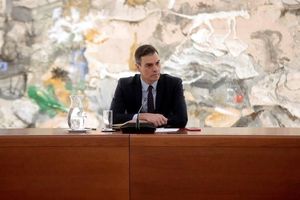 Pedro Sánchez, Presidente del Gobierno de España, dijo que 'el Estado va a asumir ese choque que significa el frenazo en seco de la economía española'.