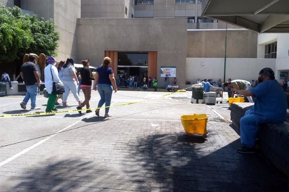 En la Clínica 110, del IMSS, ocurrió la primera muerte por covid-19, en Jalisco.
